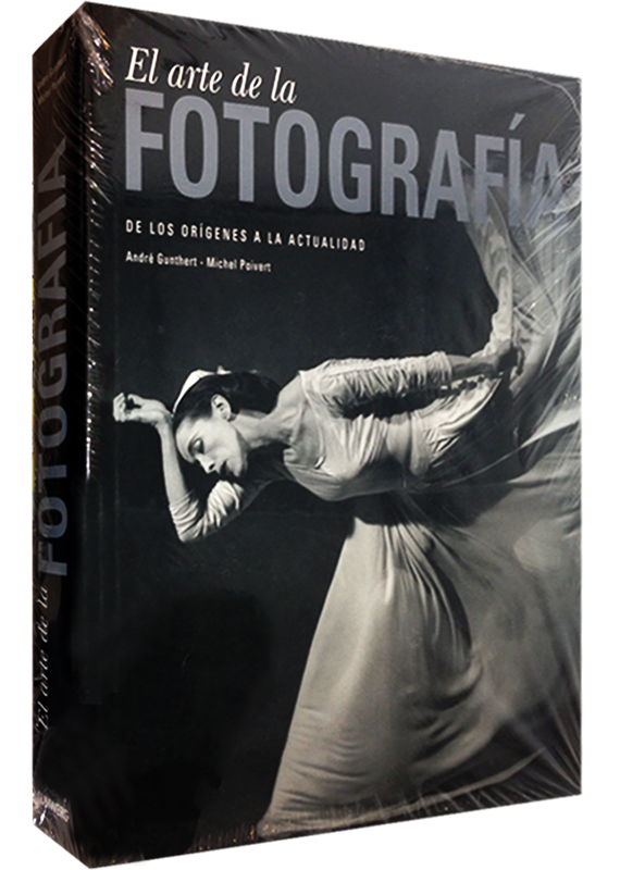 {'language': [{'attrs': {'id': '2'}, 'value': 'EL ARTE DE LA FOTOGRAFÍA'}, {'attrs': {'id': '3'}, 'value': 'EL ARTE DE LA FOTOGRAFÍA'}]}