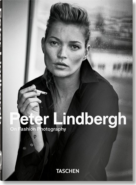 ON FASHION PHOTOGRAPHY