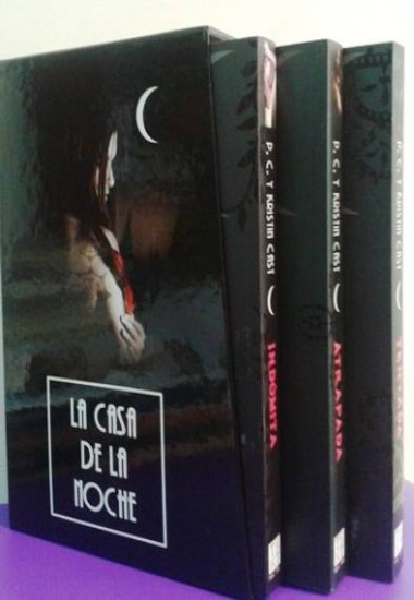 ESTUCHE: LA CASA DE LA NOCHE